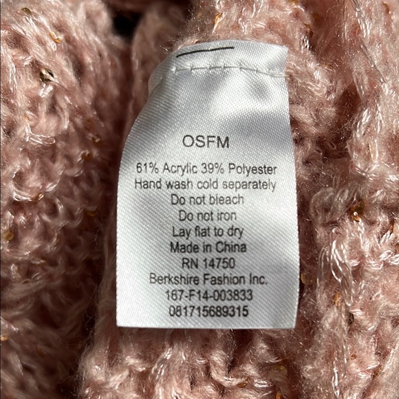 Faded Glory Pink Knit Infinity Scarf - Picture 4 of 4